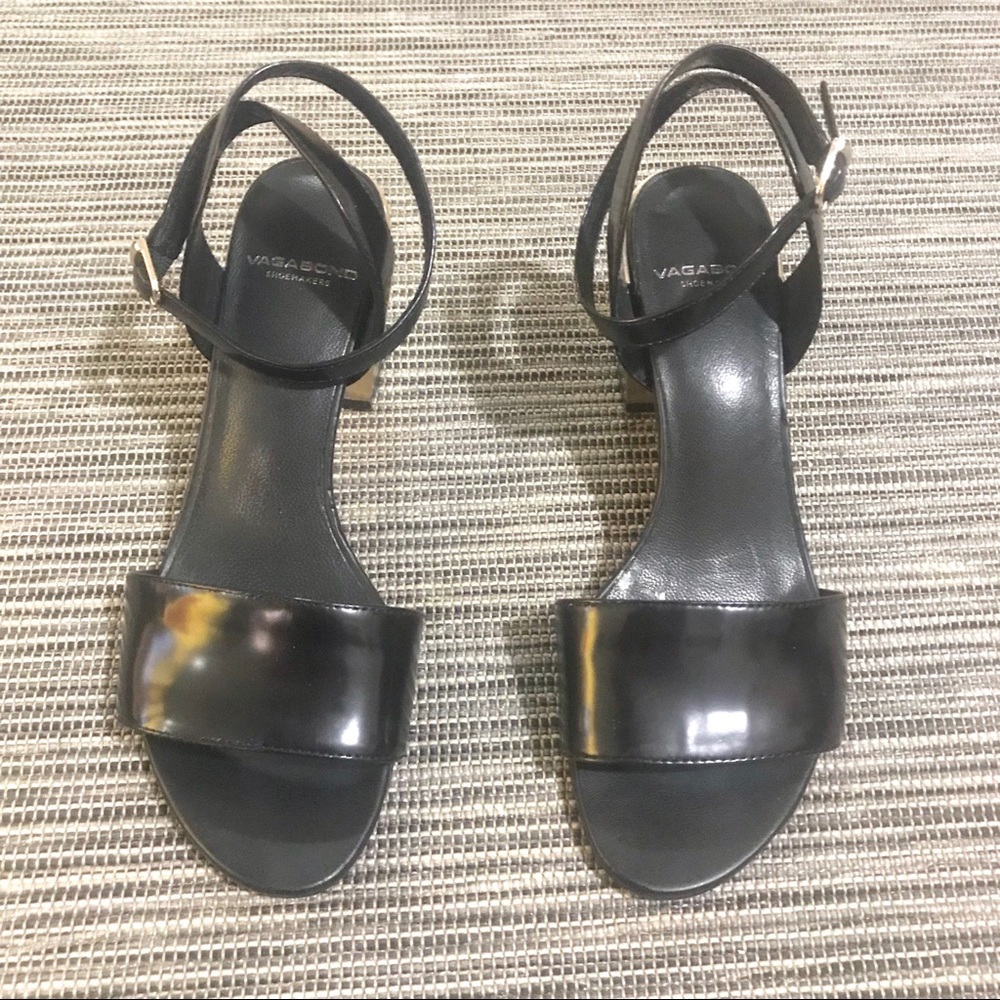 Vagabond Black Stacked Heel Pumps 36